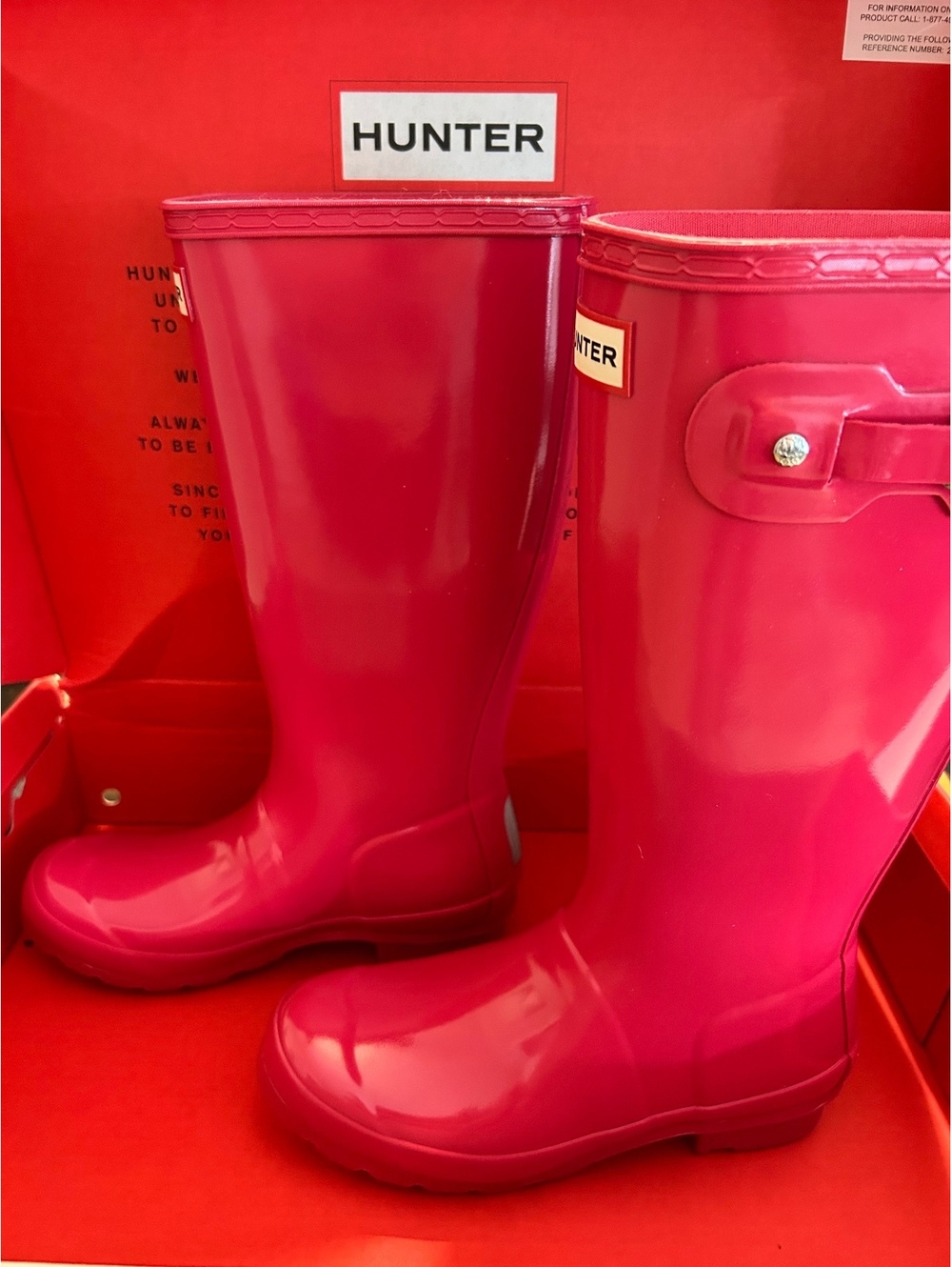 Hunter Original Pink Gloss Rain Boots Size 8